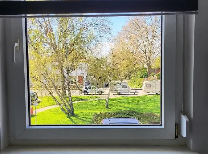 A Comfortable And Modern Newly Renovated Lägenhet Mannheim